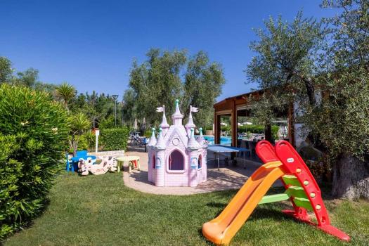 Ferme avec aire de jeux pour enfants Ã  Vieste